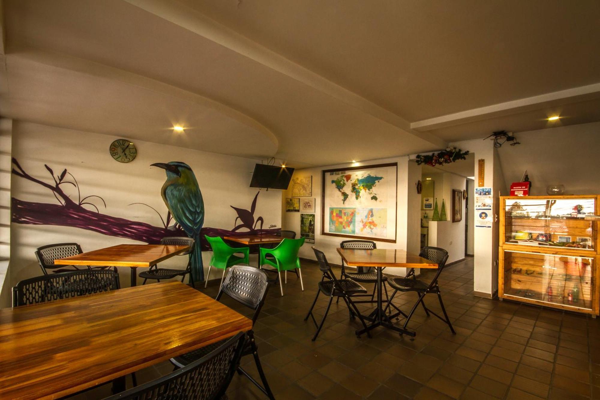 Hostal De La 57 Manizales Zewnętrze zdjęcie