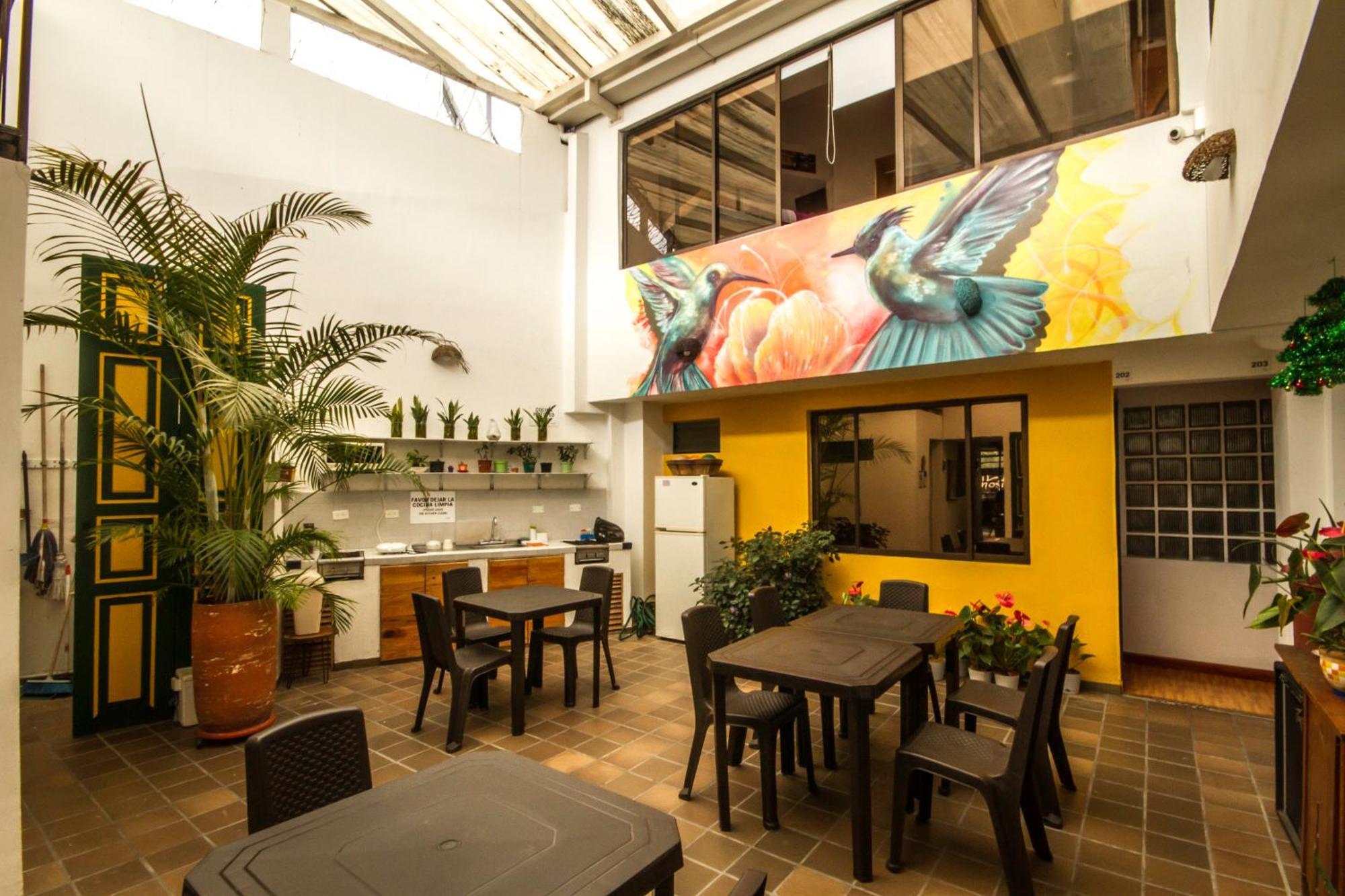 Hostal De La 57 Manizales Zewnętrze zdjęcie