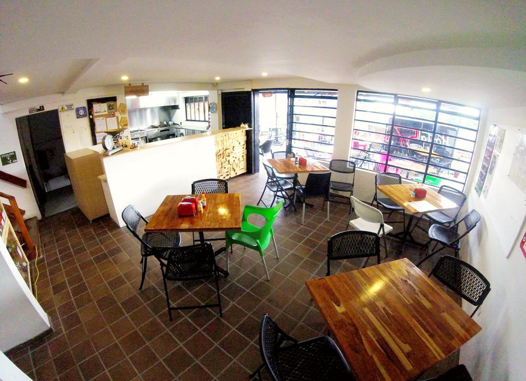 Hostal De La 57 Manizales Zewnętrze zdjęcie